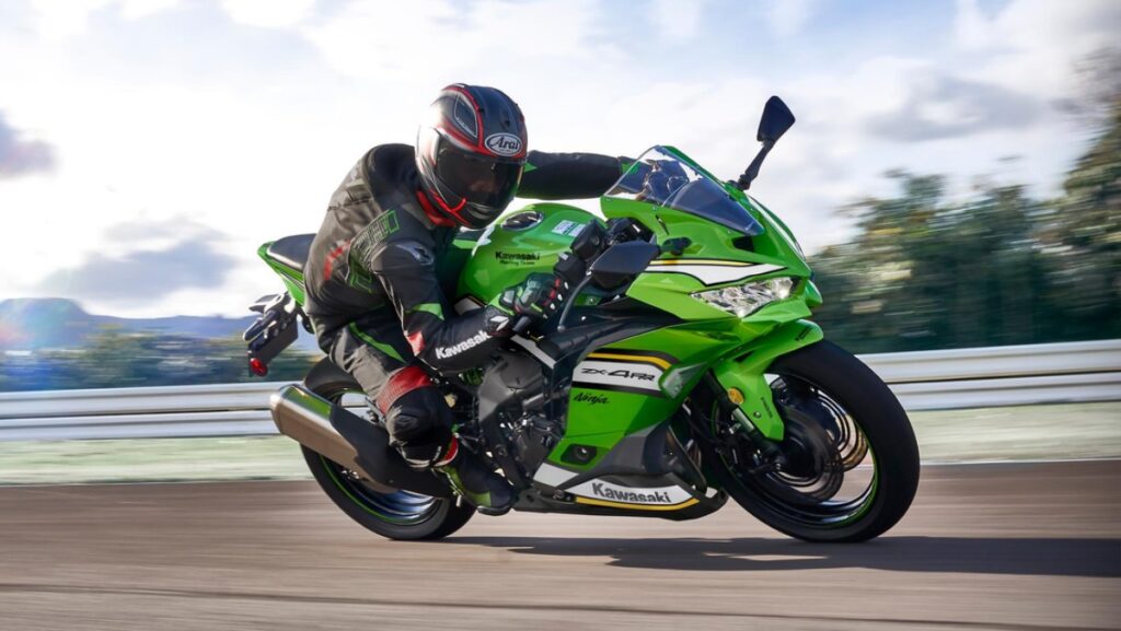 Kawasaki Ninja ZX-4RR 2025 launched in India, know price and features