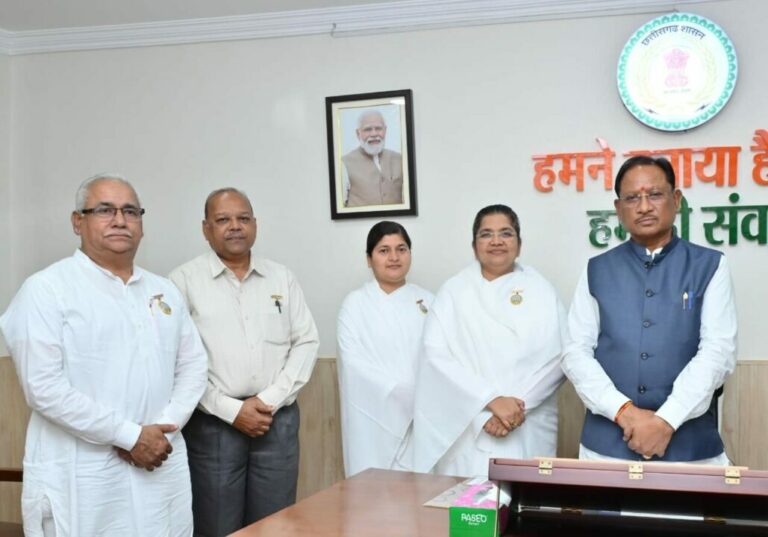 मुख्यमंत्री श्री विष्णु देव साय से प्रजापिता ब्रह्माकुमारी ईश्वरीय विश्वविद्यालय के प्रतिनिधि मण्डल की सौजन्य मुलाकात..