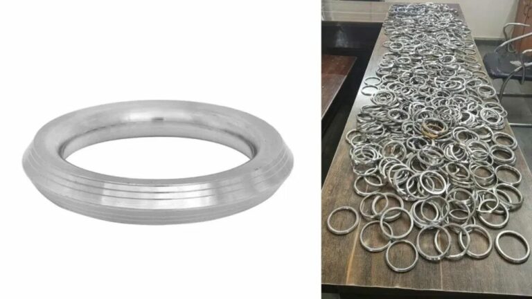 नवरात्रि के दौरान धार्मिक उत्सव में सुरक्षा व्यवस्था और पुलिस की सतर्कता : संदिग्धों से हाथों से उतरवाए 1700 से अधिक कड़े ….